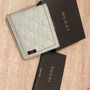 Gucci mens wallet in white Guccissima leather
